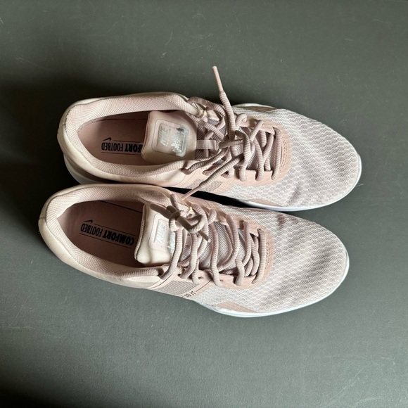 Nike City Trainers Women's Pink Athletic Shoes - Picture 4 of 10